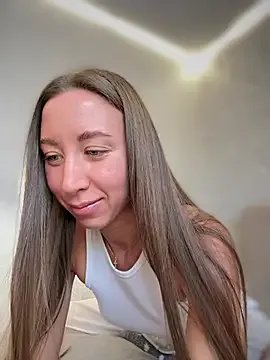 Eva_SweetCatt on StripChat