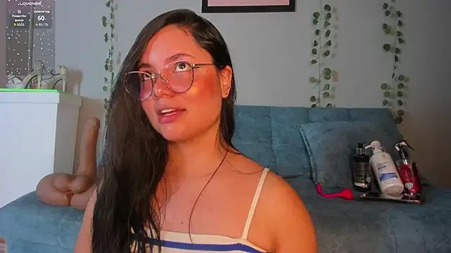 evaa_greey on StripChat