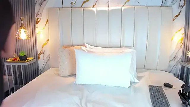 EvaMillins on StripChat