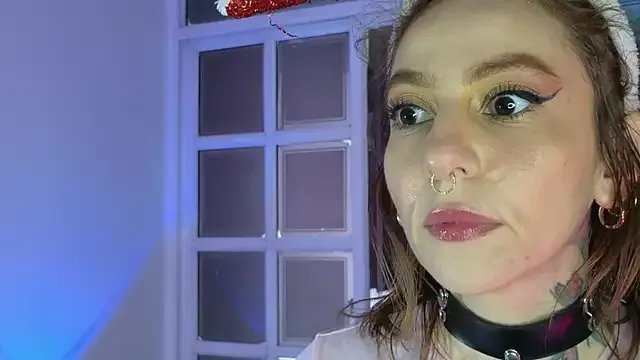 Evangelyne_1 on StripChat