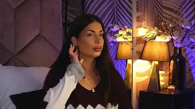 EvaRhea on StripChat