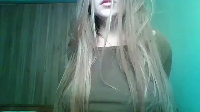 Evasapples on StripChat