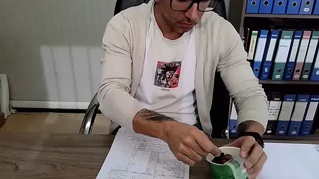 Evasionee on StripChat