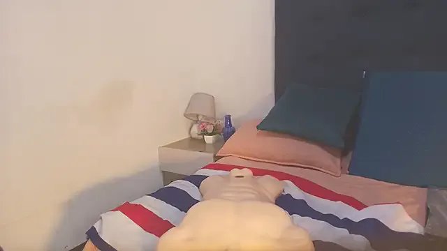 Evelonga_707 on StripChat