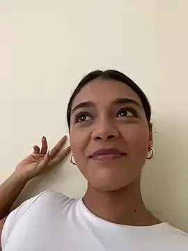 evely_coelloo on StripChat