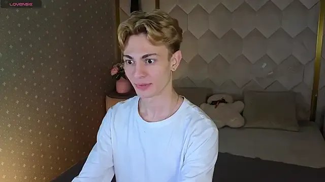 Even_Vrot on StripChat