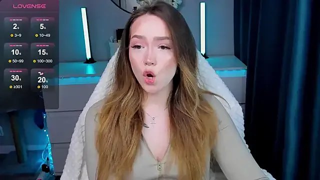 Evia_r0se on StripChat