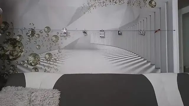 EvoletteLouLou on StripChat