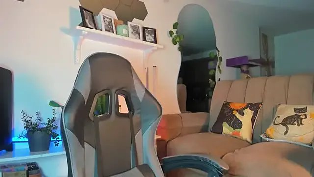 evy_orange1 on StripChat