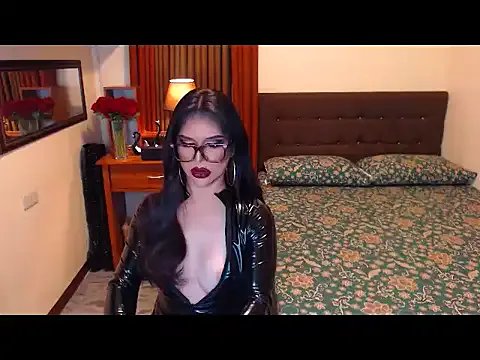 EXTREMELYDOM on StripChat