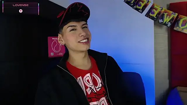 Ezra_Storm on StripChat