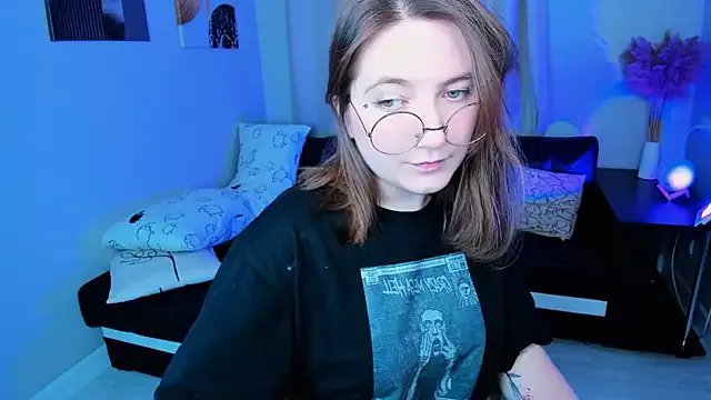 Freechat fairy_tara on StripChat