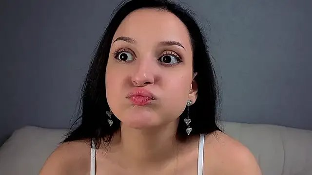 FalineBeacher on StripChat