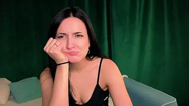 FalineBeacher on StripChat