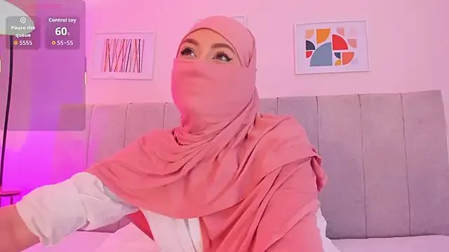 fatiima_ on StripChat