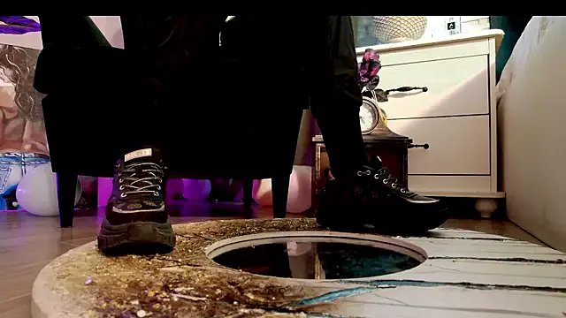 FeetVibe on StripChat