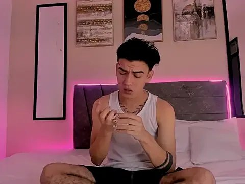 Feiccer_Thomson1 — naked boy