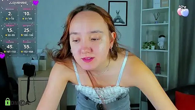 Fera1_Berry on StripChat