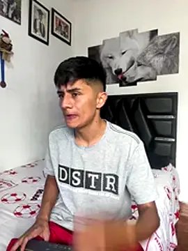 Fernandoo_Oficial on StripChat