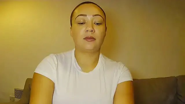 Freechat FieryAutumn_25X on StripChat