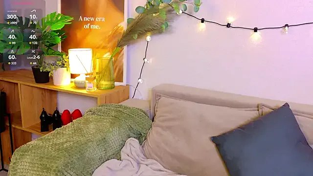 FieryPolly on StripChat