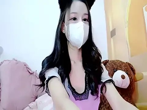 Fiona_y on StripChat