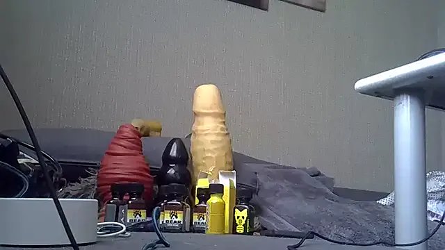 FISTCAMM on StripChat