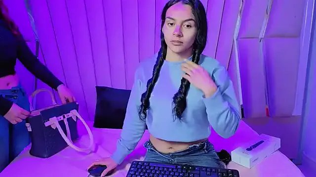 fisting_anal_69 on StripChat