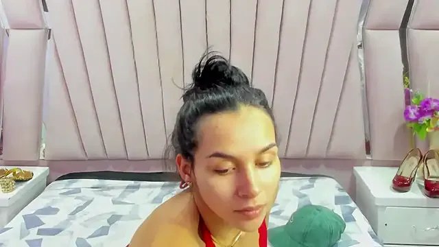 fisting_anal_69 on StripChat