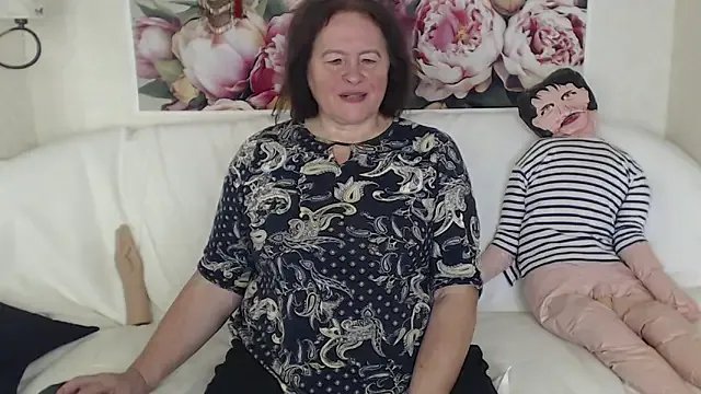 Freechat FlaviaSquirts on StripChat