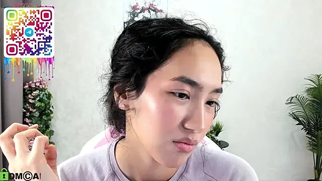 FlirtyAura on StripChat