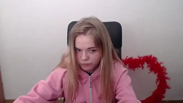 FoxiLana — Freechat on StripChat