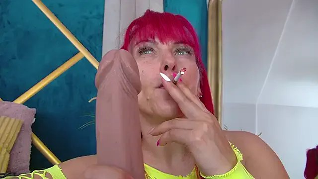 Foxxxy_MILF on StripChat