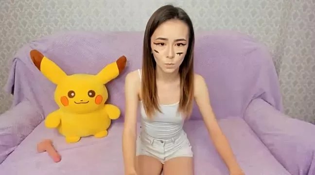 FoxyNika on StripChat