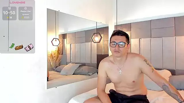 FreyrStone on StripChat