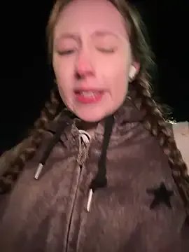 Freechat FroggyAnna on StripChat