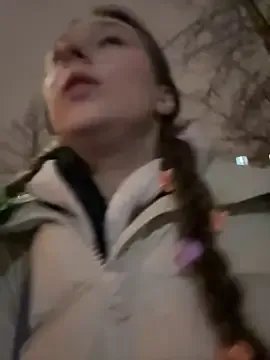 Freechat FroggyAnna on StripChat