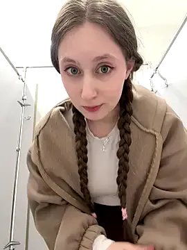 Freechat FroggyAnna on StripChat