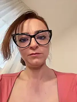 FuckingSunshine37 on StripChat