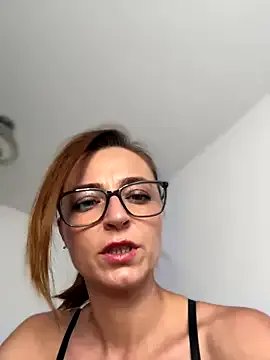 FuckingSunshine37 on StripChat