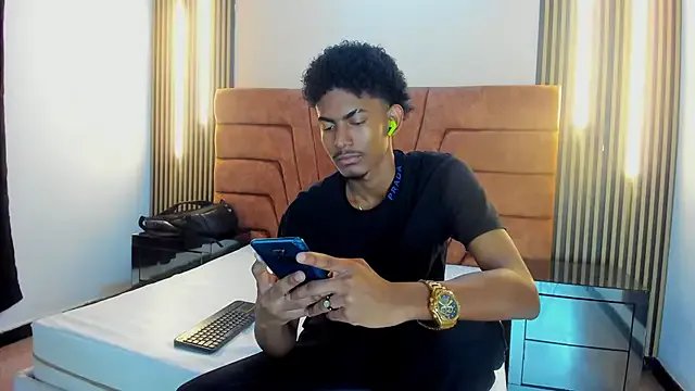 FYKMOR_1 on StripChat