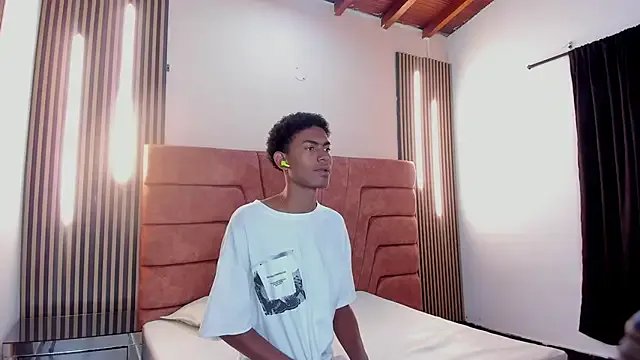 FYKMOR_1 on StripChat