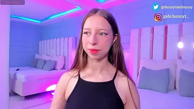 gabi_bunny on StripChat