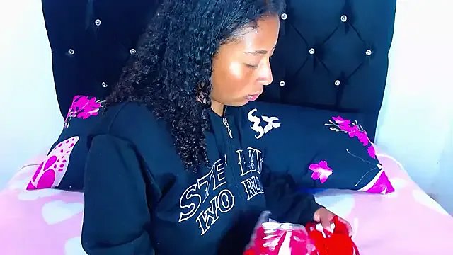 Freechat Gabi_Jhons_23 on StripChat