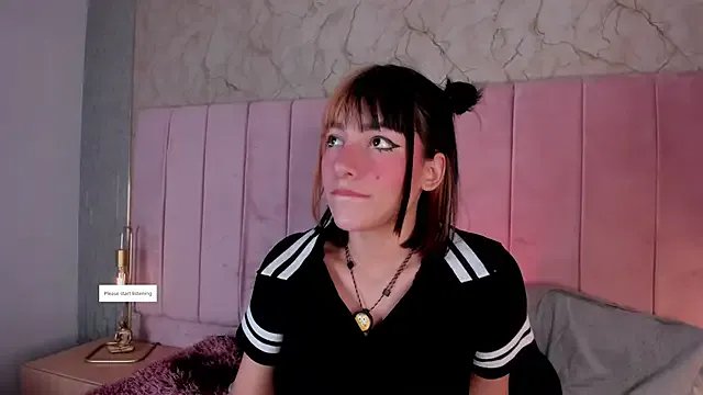 gaby_cloudy on StripChat