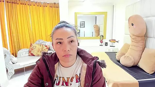 gaby_trent on StripChat