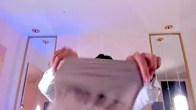 GabyPetit on StripChat