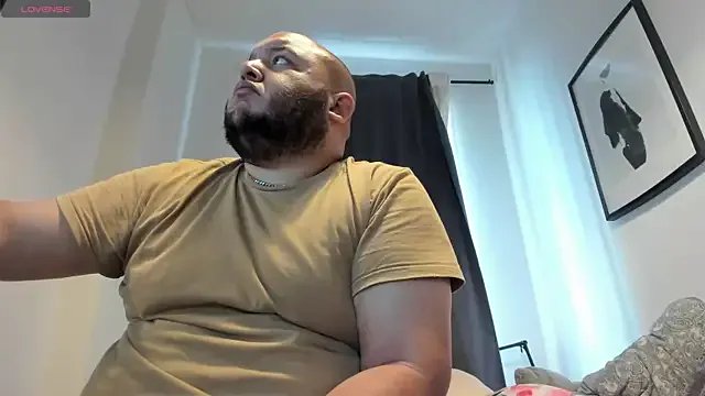 Freechat genderfluidco2 on StripChat