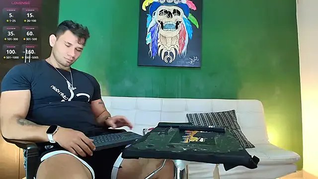 Freechat GendersonFit on StripChat