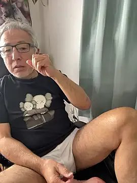 Freechat gholly2007 on StripChat